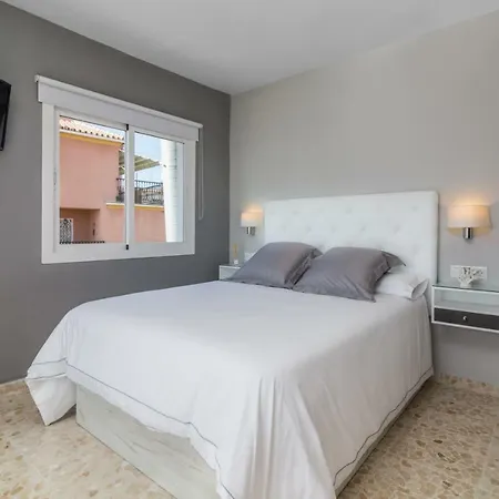 Carihuela Plaza Turisticos Appartement *